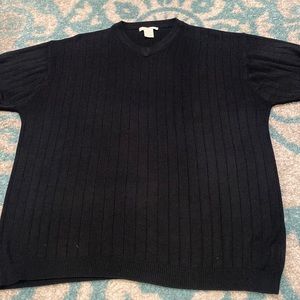 Men’s short sleeve black sweater top